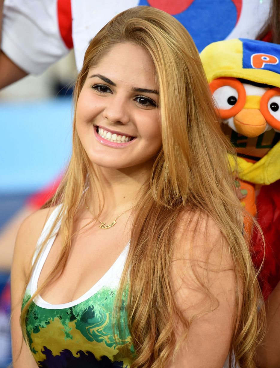 World Cup 2014 Sexiest Fans Showing Their Support For